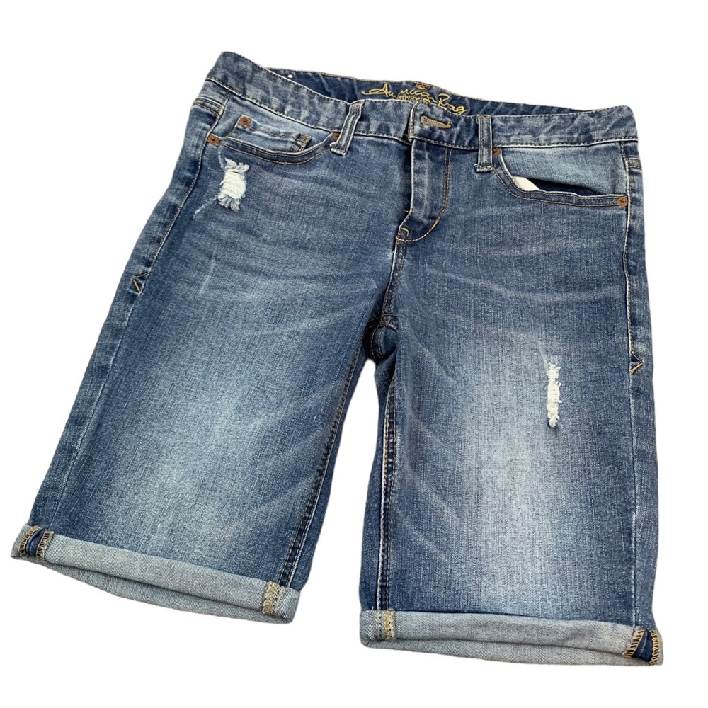 American Rag Mid-Rise Blue Jean Shorts Size 5 EUC Distressed Front Back Pockets